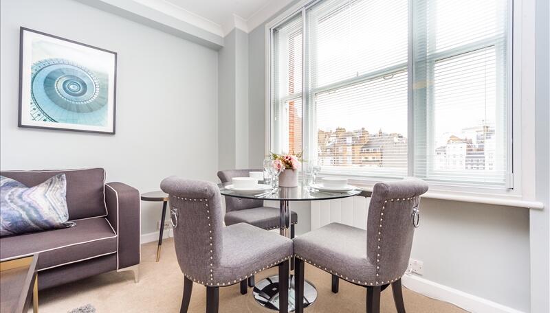 1 bed property in 39 Hill Street, London, London